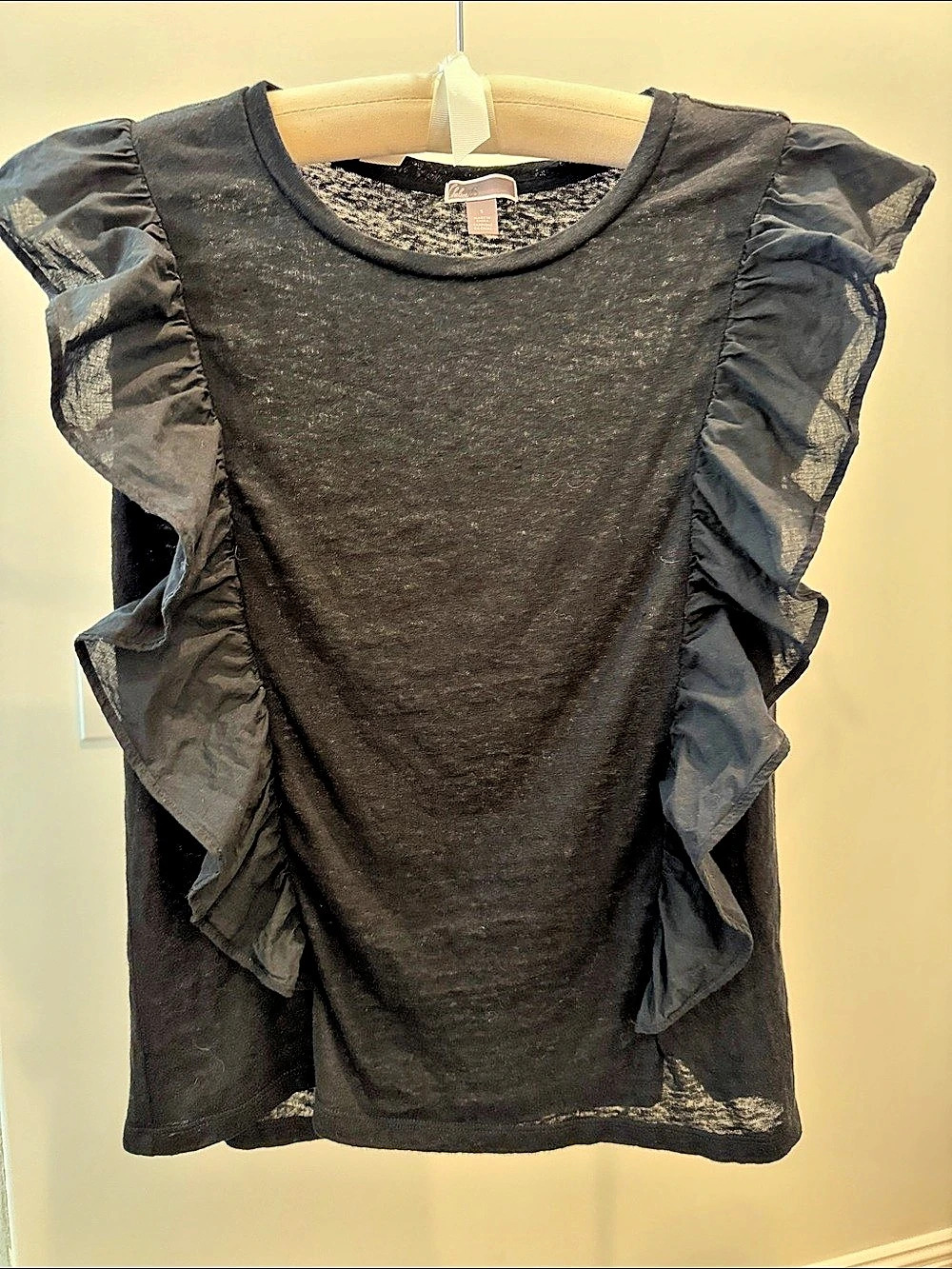 Chelsea28 Black Linen Ruffle Sleeve Top Like New